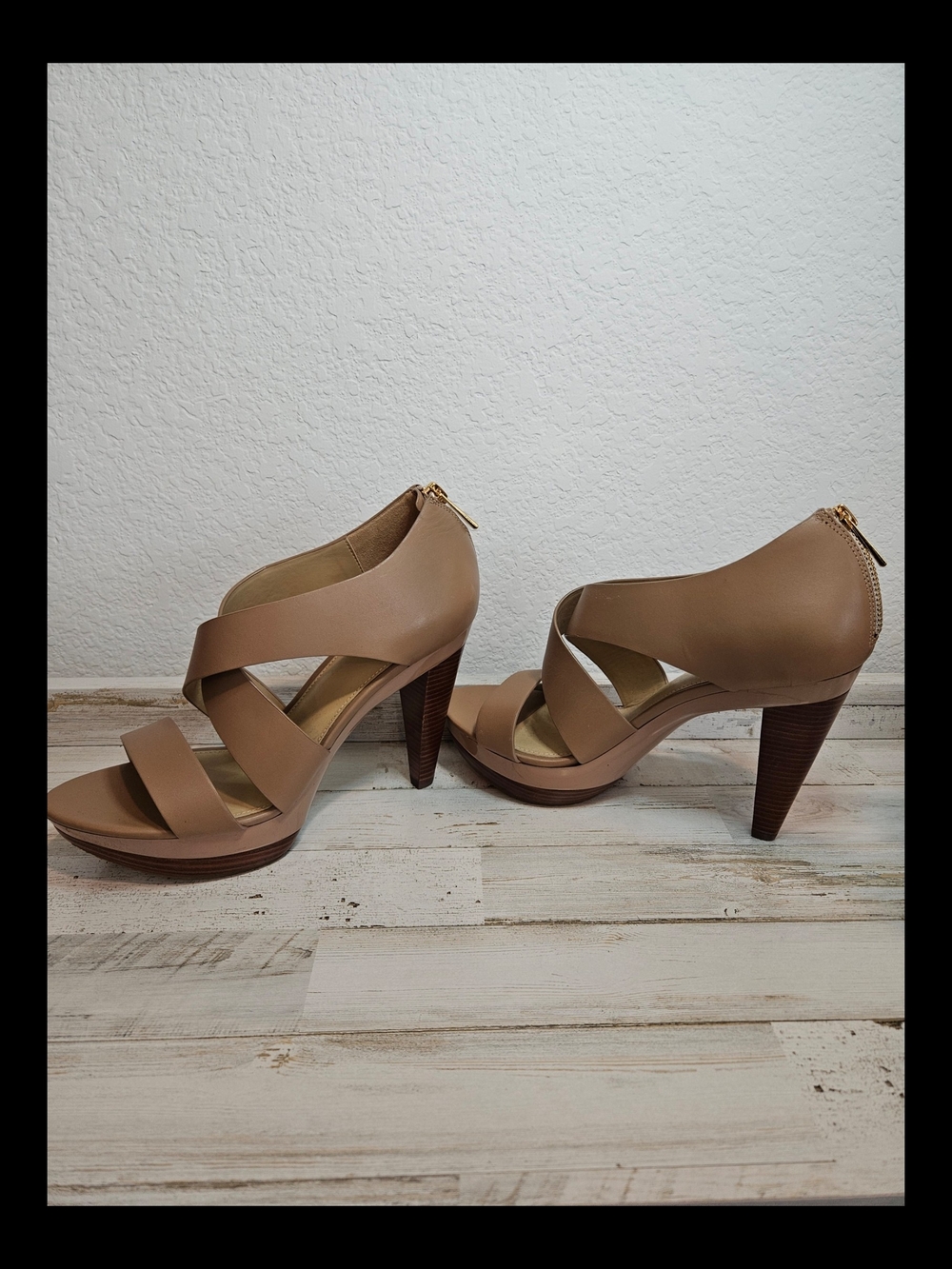 Michael Kors Platform Dress Sandals  Tan/brown Size 8- NEW - Picture 4 of 7